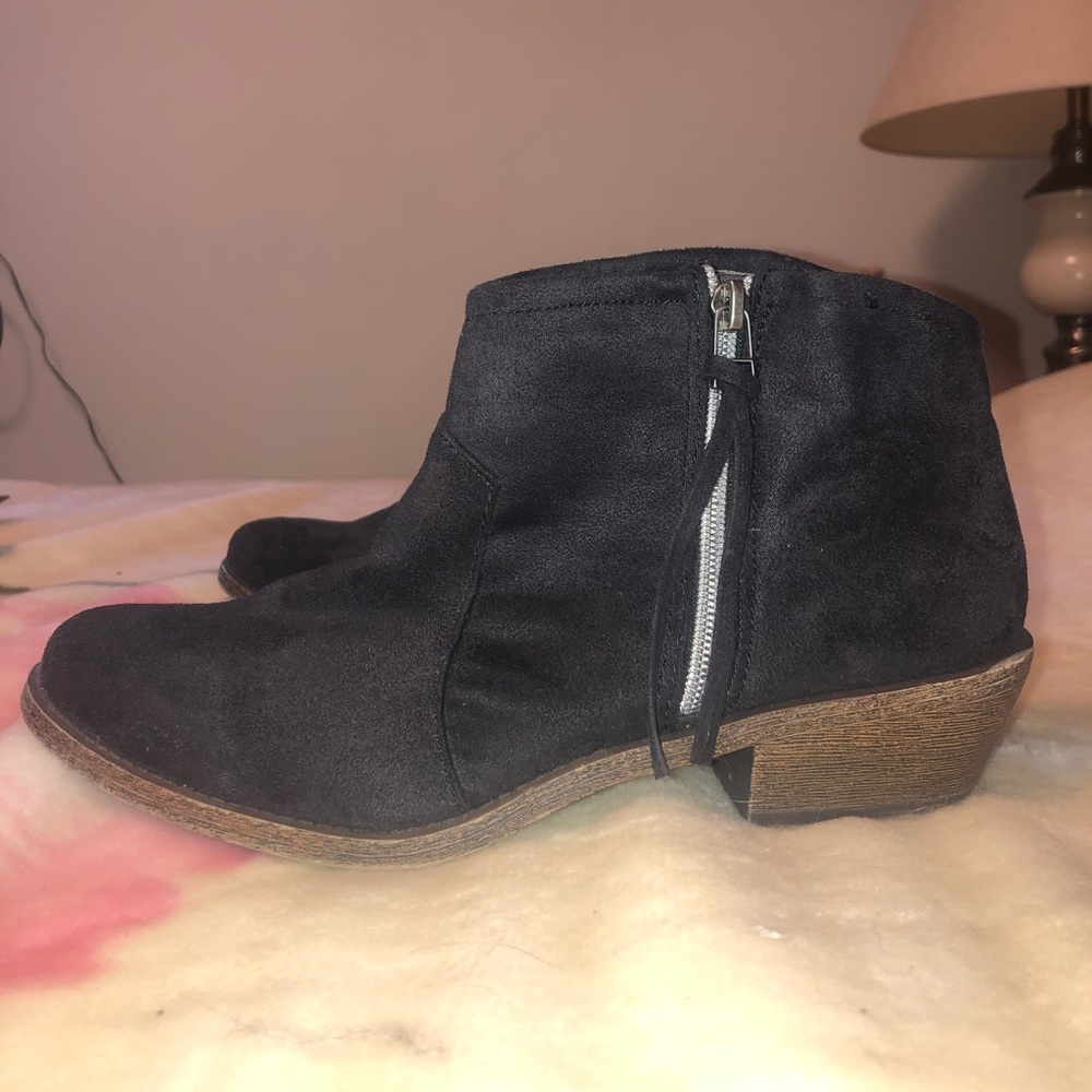 Just Fab Black stacked heel ankle booties